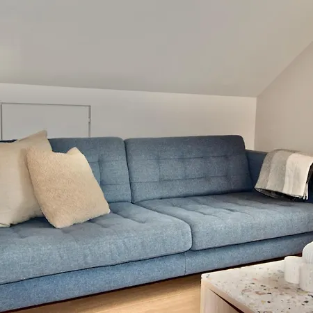 Lekker Nyrenovert Loftsleilighet Pa Lund *