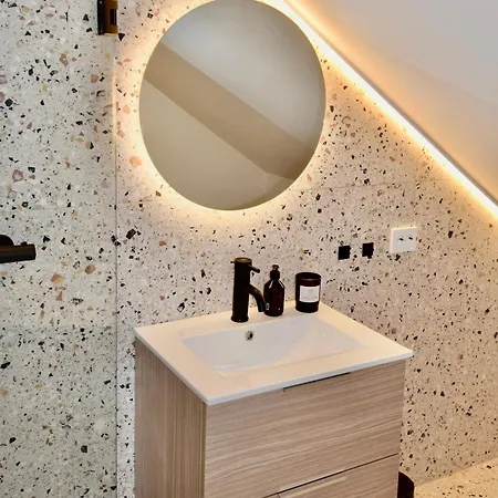 Lekker Nyrenovert Loftsleilighet Pa Lund *
